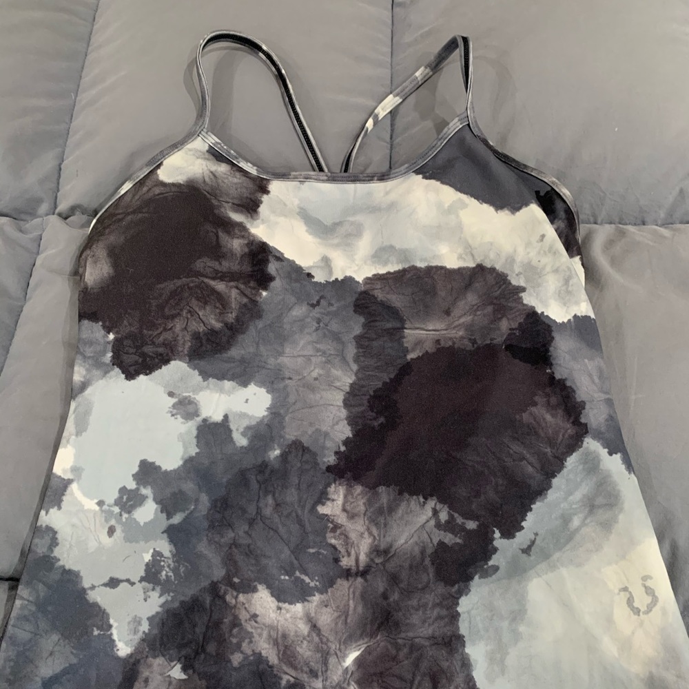 Lululemon tank top